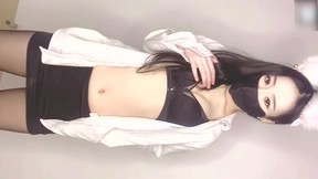 [MP4/640MB]淑怡妩媚眼眸蜂腰细臀善扭能吟后入大力抽插内射中出